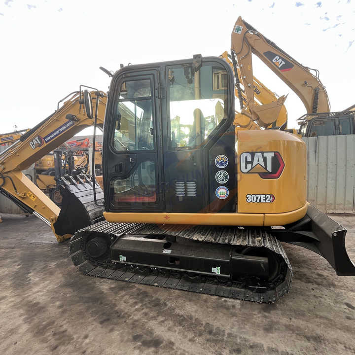 Good Condition Used Caterpillar CAT 307E2 Hydraulic Crawler Excavator Suitable For Construction/ Agriculture Digging - Гусеничный экскаватор: фото 1 Good Condition Used Caterpillar CAT 307E2 Hydraulic Crawler Excavator Suitable For Construction/ Agriculture Digging - Гусеничный экскаватор: фото 1