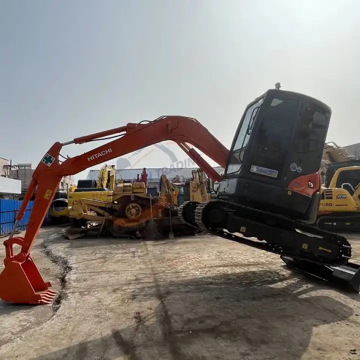 High Performance used Hitachi ZX55UR crawler excavator with good condition The latest mini used Hitachi ZX55 excavator for sale - Гусеничный экскаватор: фото 2 High Performance used Hitachi ZX55UR crawler excavator with good condition The latest mini used Hitachi ZX55 excavator for sale - Гусеничный экскаватор: фото 2