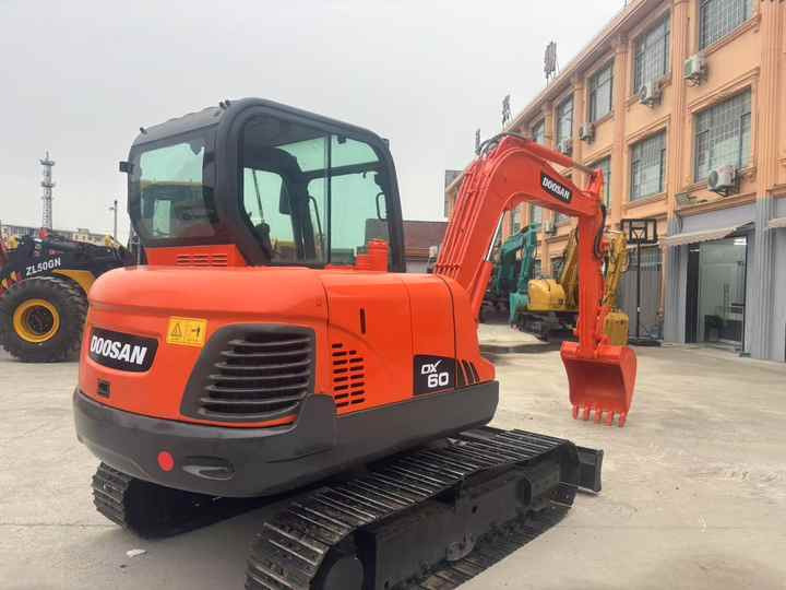 Экскаватор High Quality Hot Selling 6ton Second Hand Excavator Machine Mini Small Excavator DX60-9C Used Doosan Excavator for Sale DX60: фото 6