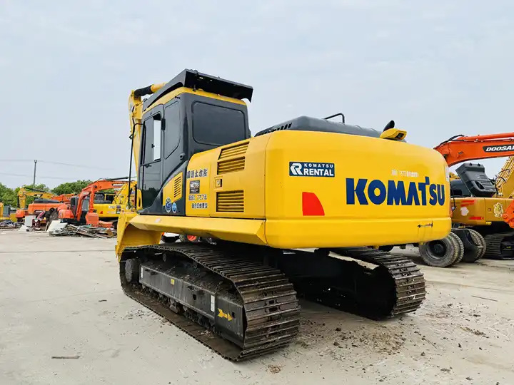 Hot Sale 20 Ton Crawler Excavator Komatsu Pc200-6 Pc200-7 Pc200-8 Original From Japan For Sale In Shanghai - Гусеничный экскаватор: фото 4 Hot Sale 20 Ton Crawler Excavator Komatsu Pc200-6 Pc200-7 Pc200-8 Original From Japan For Sale In Shanghai - Гусеничный экскаватор: фото 4