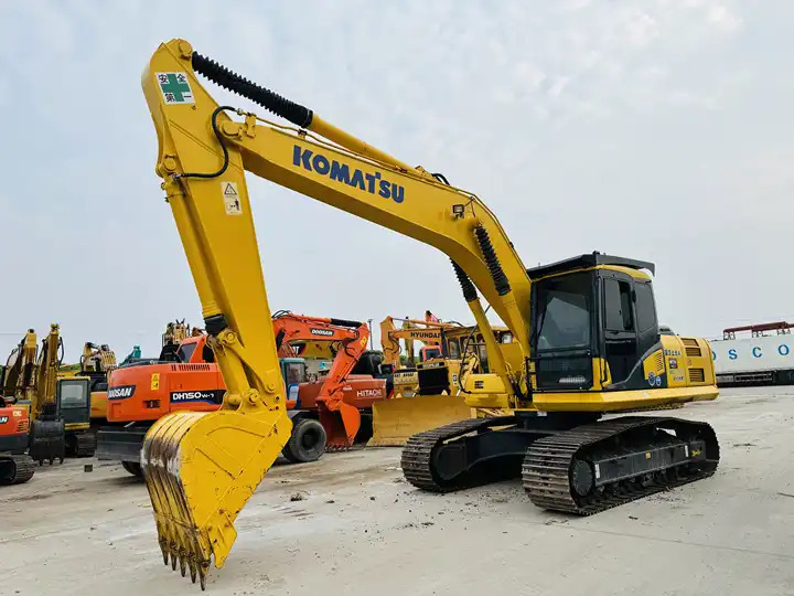 Hot Sale 20 Ton Crawler Excavator Komatsu Pc200-6 Pc200-7 Pc200-8 Original From Japan For Sale In Shanghai - Гусеничный экскаватор: фото 5 Hot Sale 20 Ton Crawler Excavator Komatsu Pc200-6 Pc200-7 Pc200-8 Original From Japan For Sale In Shanghai - Гусеничный экскаватор: фото 5
