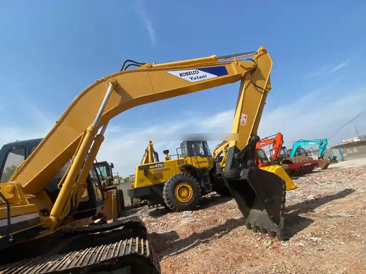 Japan Kobelco SK200-3 used Excavator Good price Best Selling High Quality Used Second Hand SK200 Excavators for Sale - Гусеничный экскаватор: фото 4 Japan Kobelco SK200-3 used Excavator Good price Best Selling High Quality Used Second Hand SK200 Excavators for Sale - Гусеничный экскаватор: фото 4