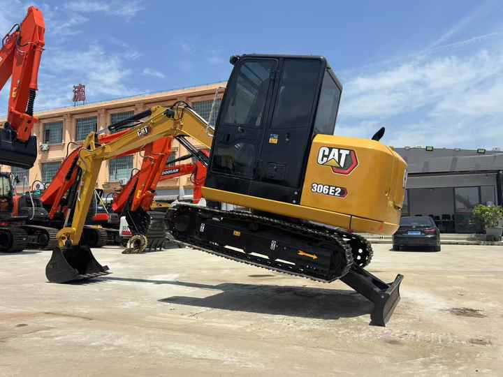 Original Caterpillar Second-hand CAT306E2/305.5E/307E/308E Used Mini Excavadora 6 Ton Used Cat Excavator Cheap Price - Экскаватор: фото 5 Original Caterpillar Second-hand CAT306E2/305.5E/307E/308E Used Mini Excavadora 6 Ton Used Cat Excavator Cheap Price - Экскаватор: фото 5