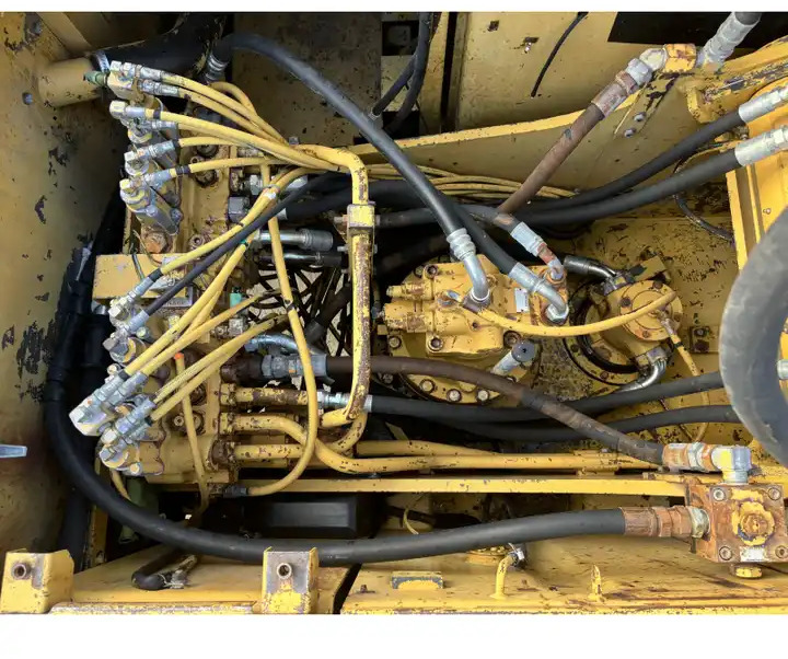 Original Japan Caterpillar Hydraulic Crawler Digger Cat320d Used Excavator Cat 320bl/325D/330bl/336D - Гусеничный экскаватор: фото 3 Original Japan Caterpillar Hydraulic Crawler Digger Cat320d Used Excavator Cat 320bl/325D/330bl/336D - Гусеничный экскаватор: фото 3