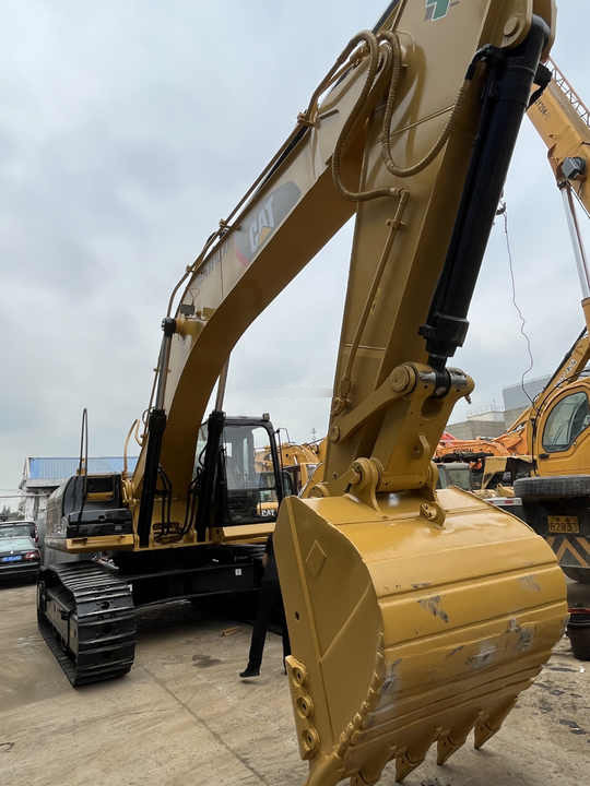Original japan Used CAT 320D 320D2 crawler excavator CAT 320 used excavators 20 tons excavator for sale - Гусеничный экскаватор: фото 5 Original japan Used CAT 320D 320D2 crawler excavator CAT 320 used excavators 20 tons excavator for sale - Гусеничный экскаватор: фото 5