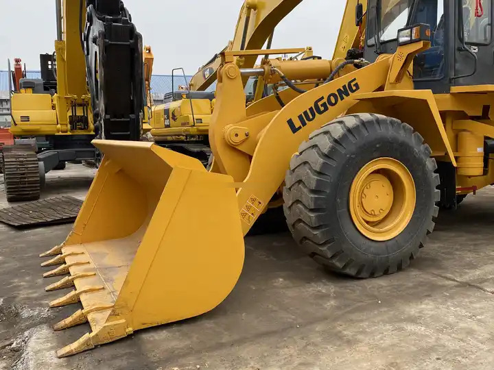 Second hand LiuGong wheel loader LG856 ,good condition chinese loader 856 wheel loader ,Liu gong Wheel Loader 856 Earth-moving - Колёсный погрузчик: фото 5 Second hand LiuGong wheel loader LG856 ,good condition chinese loader 856 wheel loader ,Liu gong Wheel Loader 856 Earth-moving - Колёсный погрузчик: фото 5