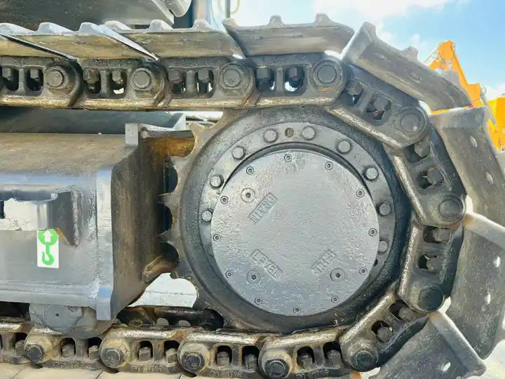 Shorter-tail Hydraulic Excavator Kobelco Sk135sr Sk115sr Japan Surplus Backhoe Excavator Machine In Shanghai - Гусеничный экскаватор: фото 3 Shorter-tail Hydraulic Excavator Kobelco Sk135sr Sk115sr Japan Surplus Backhoe Excavator Machine In Shanghai - Гусеничный экскаватор: фото 3