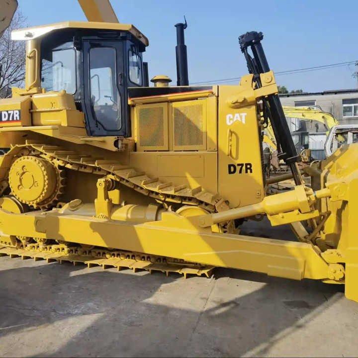 Used Bulldozers  CAT D7R D8R with  low price  in  Low Working Hour - Бульдозер: фото 2 Used Bulldozers  CAT D7R D8R with  low price  in  Low Working Hour - Бульдозер: фото 2