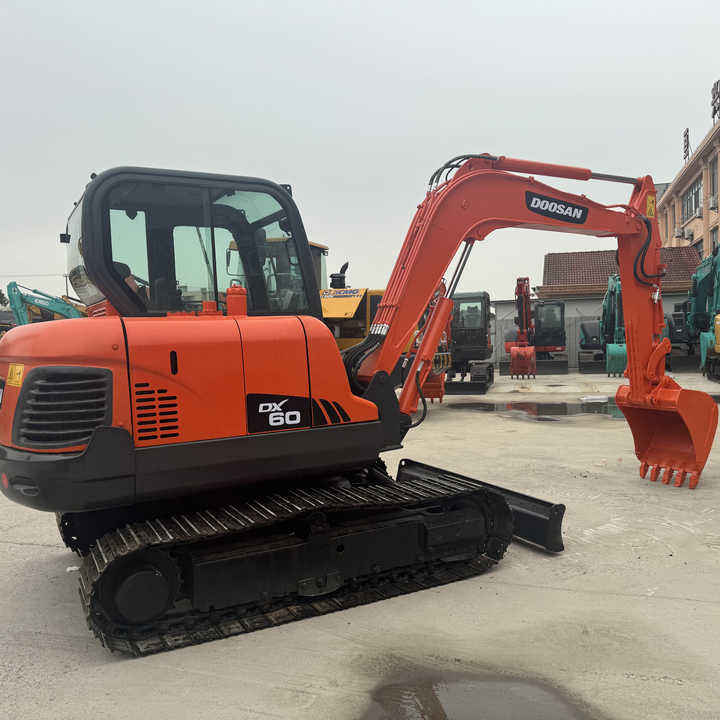 Used Excavator Doosan Dx60 Excavators Earth-moving Machinery Doosan Dx60 Dx80 Dx75 Dx225 Dh55 Dx60-9c for Sale - Гусеничный экскаватор: фото 1 Used Excavator Doosan Dx60 Excavators Earth-moving Machinery Doosan Dx60 Dx80 Dx75 Dx225 Dh55 Dx60-9c for Sale - Гусеничный экскаватор: фото 1