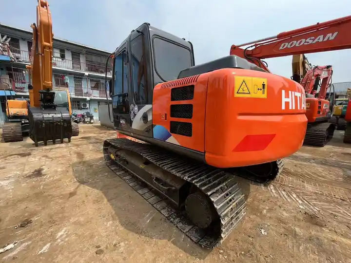 Used excavator hitachi zx 120 Japanese brand hitachi zaxis 120 12Ton excavator - Гусеничный экскаватор: фото 3 Used excavator hitachi zx 120 Japanese brand hitachi zaxis 120 12Ton excavator - Гусеничный экскаватор: фото 3