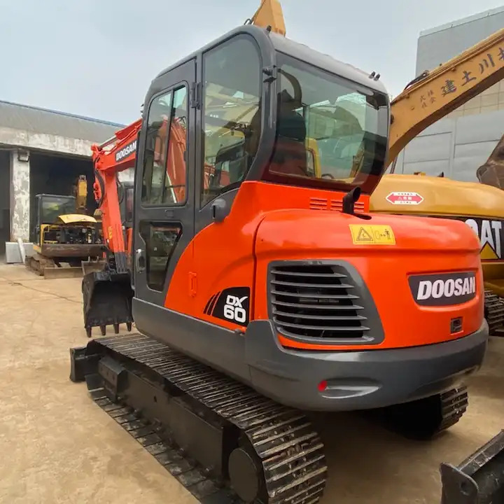 Dx60 dx55 ON SALE Doosan 6ton dx60 Used excavator in stock - Гусеничный экскаватор: фото 2 Dx60 dx55 ON SALE Doosan 6ton dx60 Used excavator in stock - Гусеничный экскаватор: фото 2