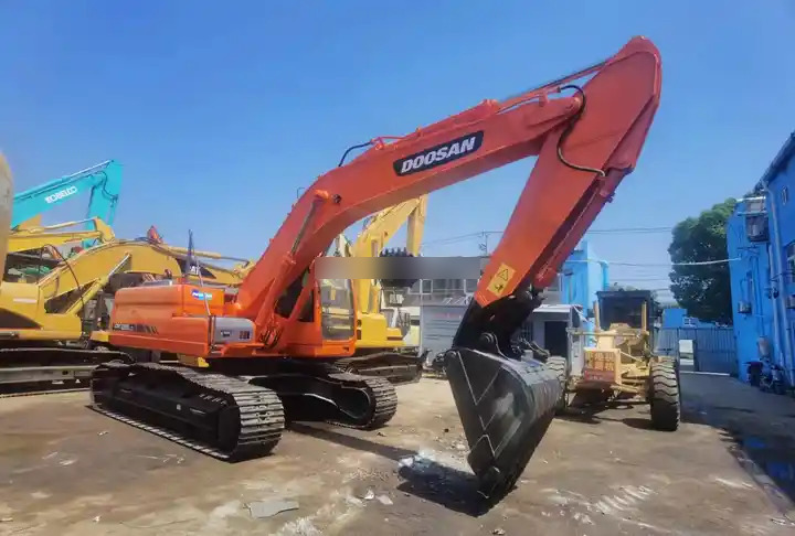 Second hand excavator used machinery equipment Doosan dx225 used excavators in stock for sale - Гусеничный экскаватор: фото 3 Second hand excavator used machinery equipment Doosan dx225 used excavators in stock for sale - Гусеничный экскаватор: фото 3