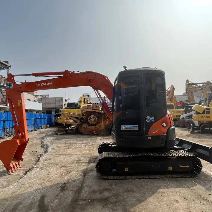 Used Excavator Hitachi Zaxis55ur good quality made in japan Hitachi ZX55ur crawler excavator - Гусеничный экскаватор: фото 1 Used Excavator Hitachi Zaxis55ur good quality made in japan Hitachi ZX55ur crawler excavator - Гусеничный экскаватор: фото 1