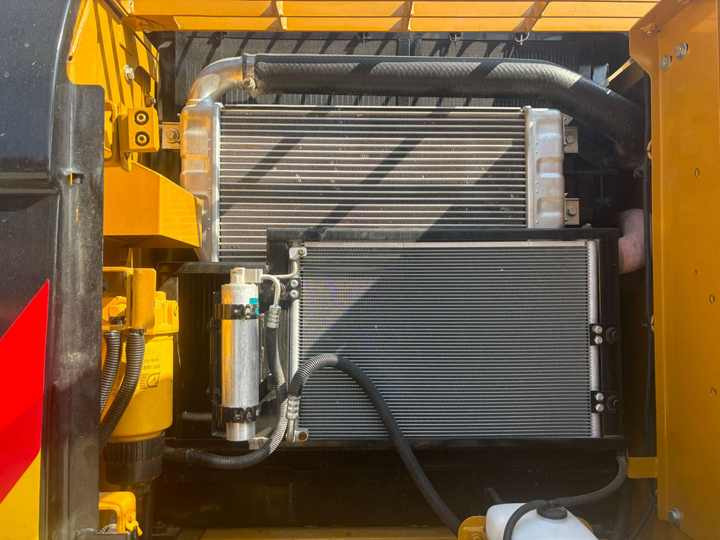 Used Excavator cat 320dsed Excavator Original Crawler Used CAT 320 Excavator 320D Caterpillar Machinery - Гусеничный экскаватор: фото 5 Used Excavator cat 320dsed Excavator Original Crawler Used CAT 320 Excavator 320D Caterpillar Machinery - Гусеничный экскаватор: фото 5