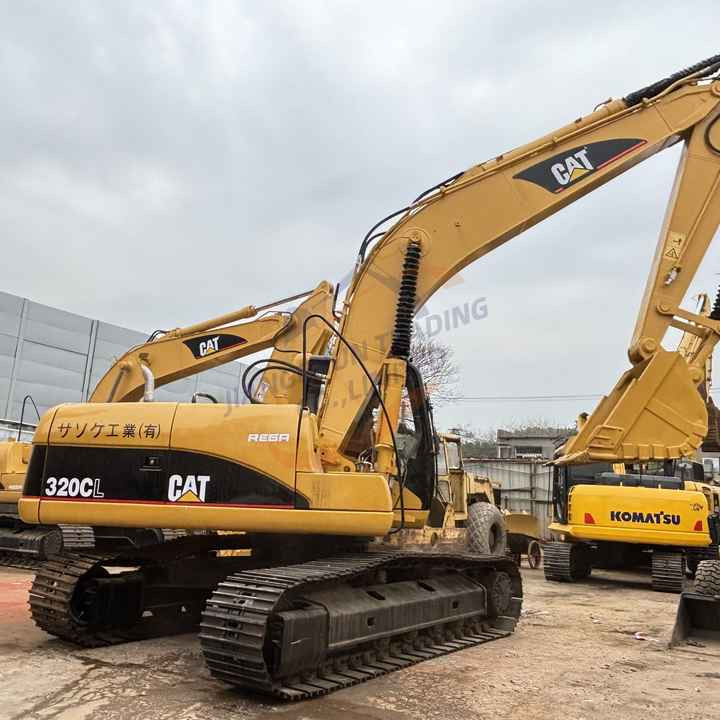 Used excavator cat 312 320c 320CL320d 330 Japan used caterpillar excavator - Гусеничный экскаватор: фото 1 Used excavator cat 312 320c 320CL320d 330 Japan used caterpillar excavator - Гусеничный экскаватор: фото 1