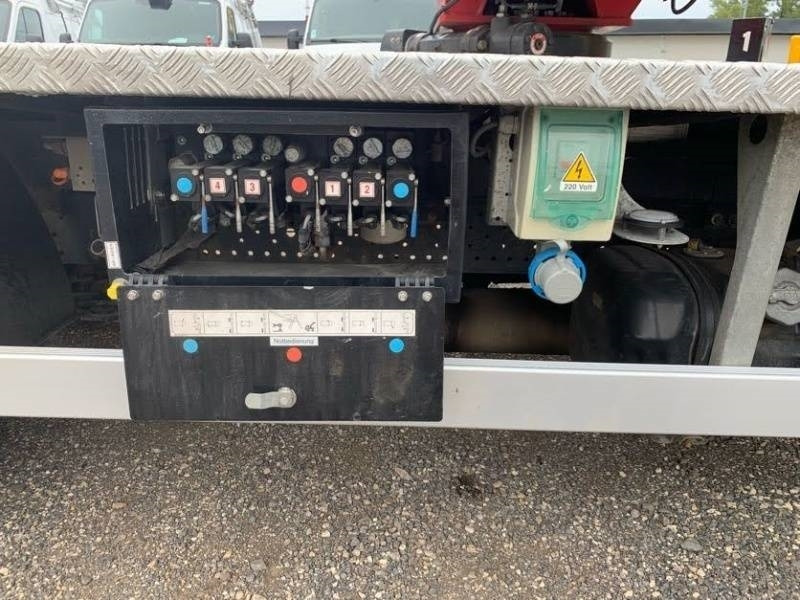Грузовик с подъемником Isuzu M21 Oil&Steel Scorpion 2112J - 21m - 230 kg: фото 13