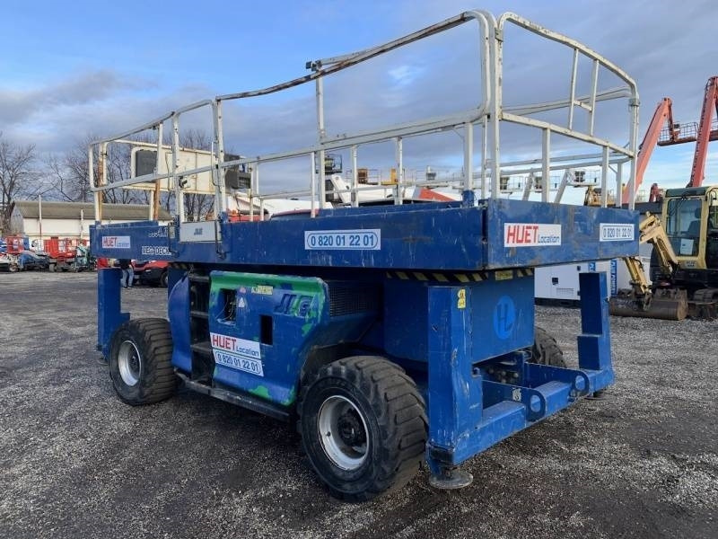 JLG 3394RT - 12m, 4x4, diesel - Ножничный подъемник: фото 1 JLG 3394RT - 12m, 4x4, diesel - Ножничный подъемник: фото 1