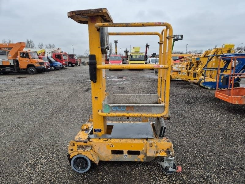 JLG Power Tower Ecolift - 4,2m, 150 kg - Коленчатый подъемник: фото 4 JLG Power Tower Ecolift - 4,2m, 150 kg - Коленчатый подъемник: фото 4