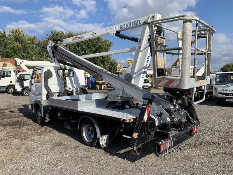 Грузовик с подъемником Nissan Cabstar Oil&Steel Snake 179 City - 17,5m, 200 kg: фото 7