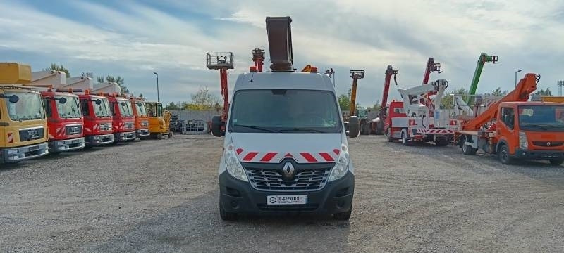 Грузовик с подъемником Renault Master Klubb K32: фото 8