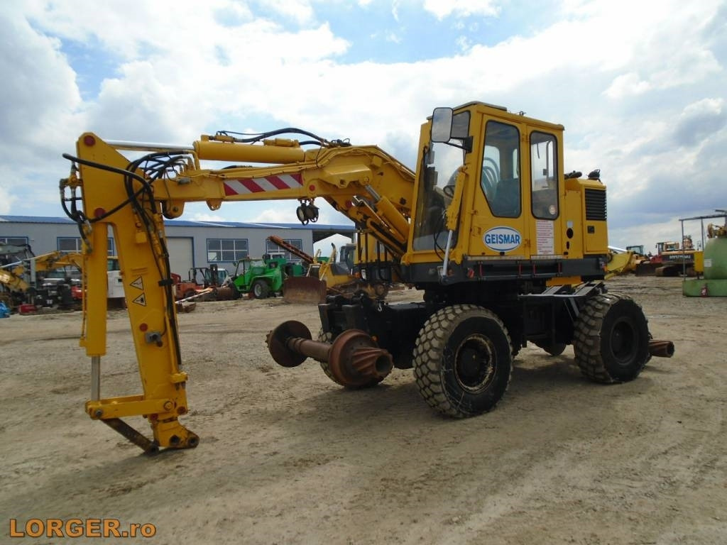 Geismar KGT-V - Колёсный экскаватор: фото 1 Geismar KGT-V - Колёсный экскаватор: фото 1