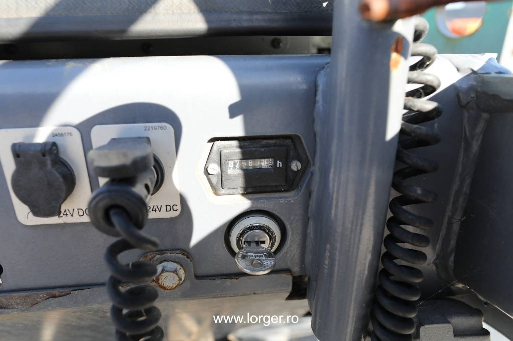 Vögele Super 800-3i в лизинг Vögele Super 800-3i: фото 16 Vögele Super 800-3i в лизинг Vögele Super 800-3i: фото 16