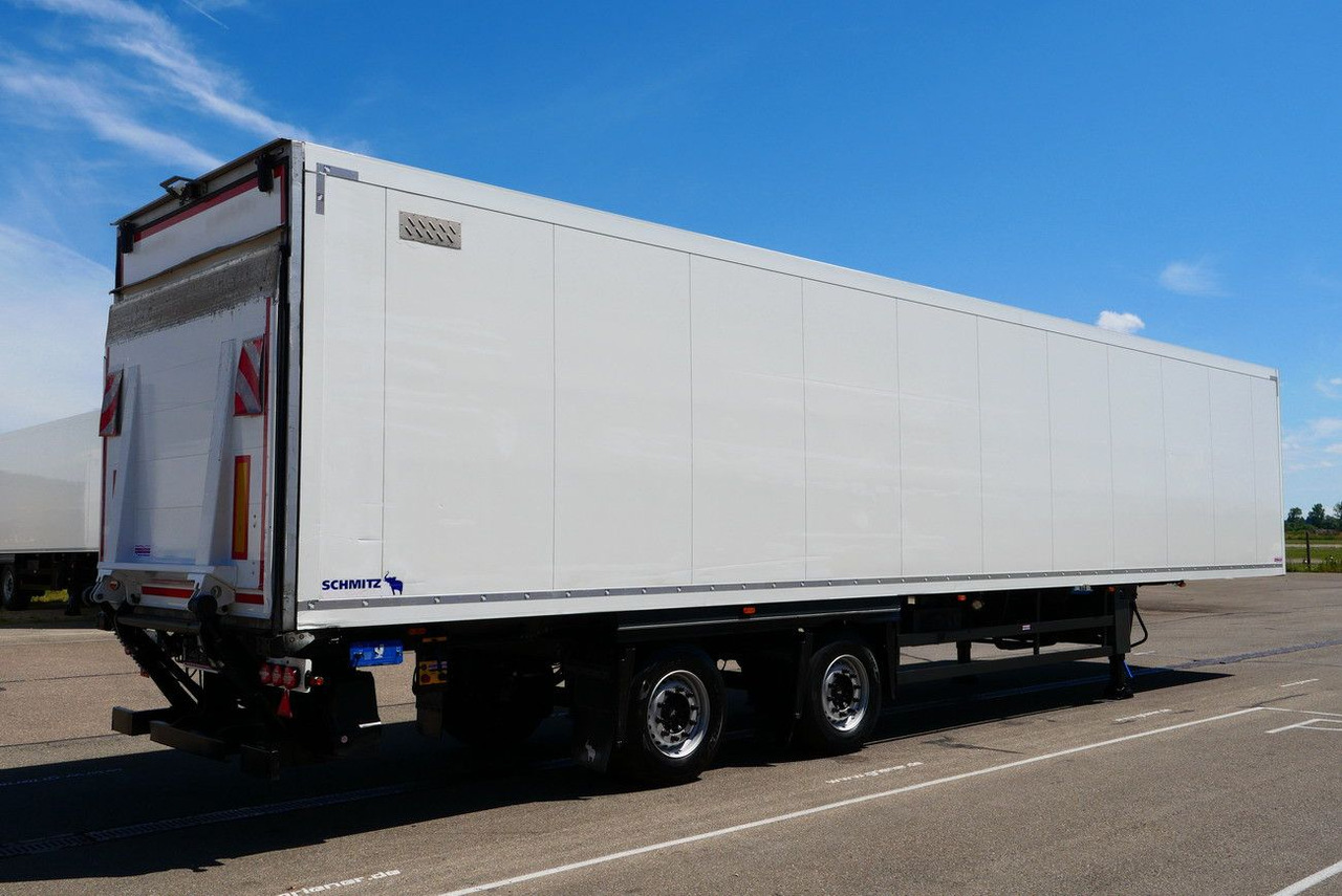 Schmitz Cargobull SKO 18/ TRIDEC LZG/ LBW 2000 kg SLXe 200 CITY - Полуприцеп-фургон: фото 2 Schmitz Cargobull SKO 18/ TRIDEC LZG/ LBW 2000 kg SLXe 200 CITY - Полуприцеп-фургон: фото 2