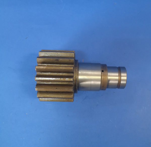 010060A Wałek silnika obrotu Sunward SWE 17, SWE 15 - Поворотный редуктор для Строительной техники: фото 2 010060A Wałek silnika obrotu Sunward SWE 17, SWE 15 - Поворотный редуктор для Строительной техники: фото 2