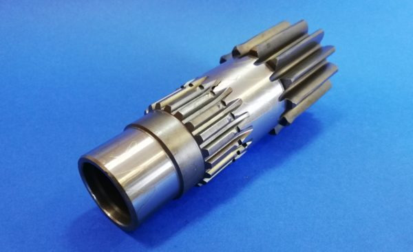 010330A Hitachi EX16-2B Swing Motor Shaft - Поворотный редуктор для Строительной техники: фото 2 010330A Hitachi EX16-2B Swing Motor Shaft - Поворотный редуктор для Строительной техники: фото 2