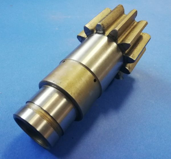 010420A Takeuchi TB014 Schwenkmotorwelle - Поворотный редуктор для Строительной техники: фото 4 010420A Takeuchi TB014 Schwenkmotorwelle - Поворотный редуктор для Строительной техники: фото 4