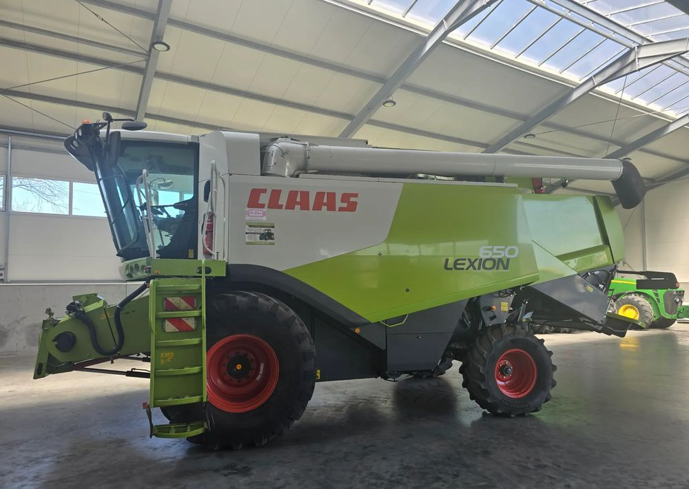 Claas Lexion 650 - Зерноуборочный комбайн: фото 1 Claas Lexion 650 - Зерноуборочный комбайн: фото 1