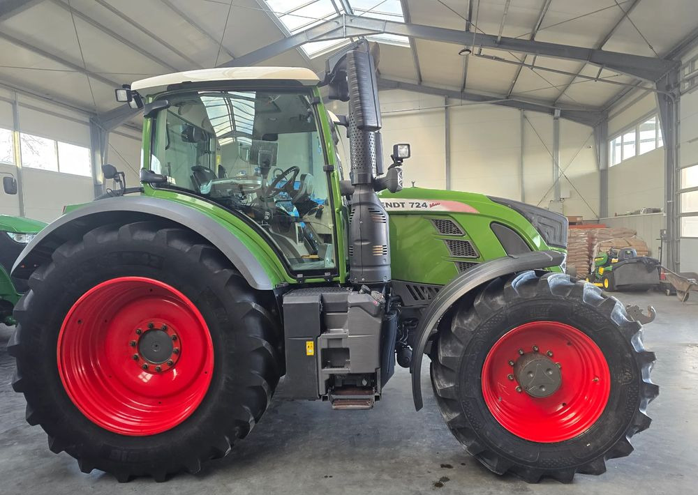 Fendt 724 Vario Profi Plus - Трактор: фото 5 Fendt 724 Vario Profi Plus - Трактор: фото 5