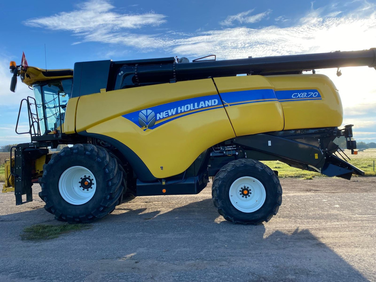 NEW HOLLAND CX8.70 - Комбайн: фото 2 NEW HOLLAND CX8.70 - Комбайн: фото 2