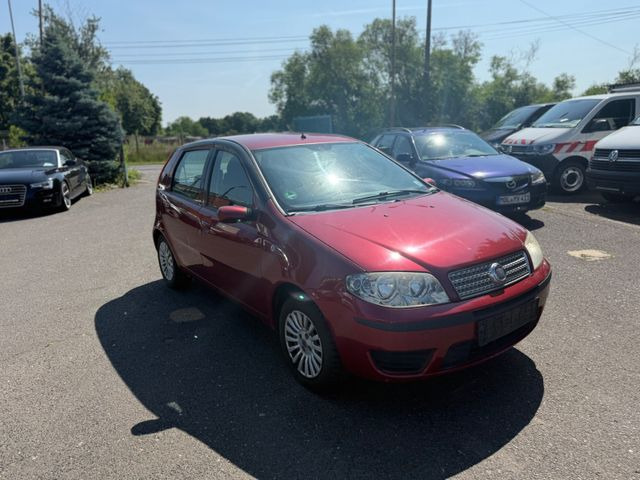 Fiat Punto Aktueller HU Motorschaden - Седан: фото 2 Fiat Punto Aktueller HU Motorschaden - Седан: фото 2