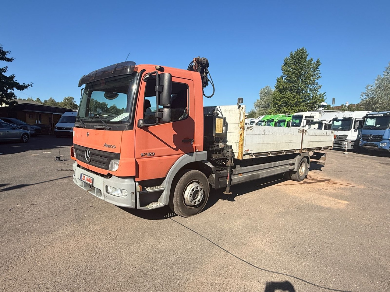 Mercedes-Benz Atego 1223 mit Kran MKG HLK 76 - Грузовик бортовой/ Платформа, Автоманипулятор: фото 3 Mercedes-Benz Atego 1223 mit Kran MKG HLK 76 - Грузовик бортовой/ Платформа, Автоманипулятор: фото 3
