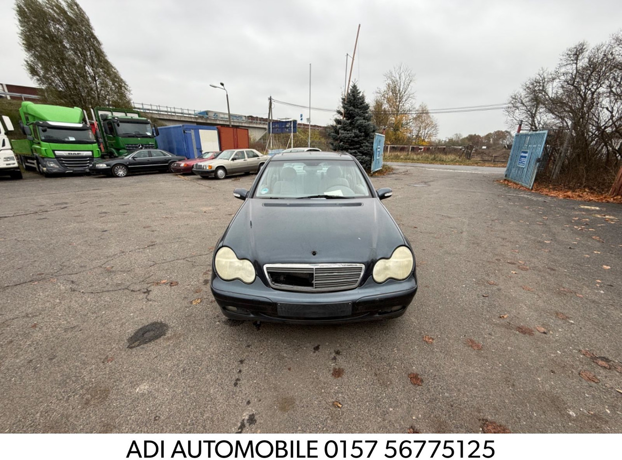 Mercedes-Benz C 180 T CLASSIC - Легковой автомобиль: фото 1 Mercedes-Benz C 180 T CLASSIC - Легковой автомобиль: фото 1