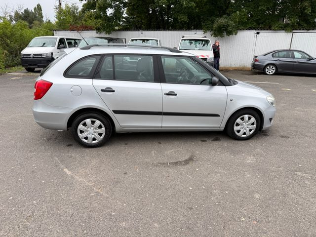 Skoda Fabia Combi Cool Edition - Универсал: фото 4 Skoda Fabia Combi Cool Edition - Универсал: фото 4