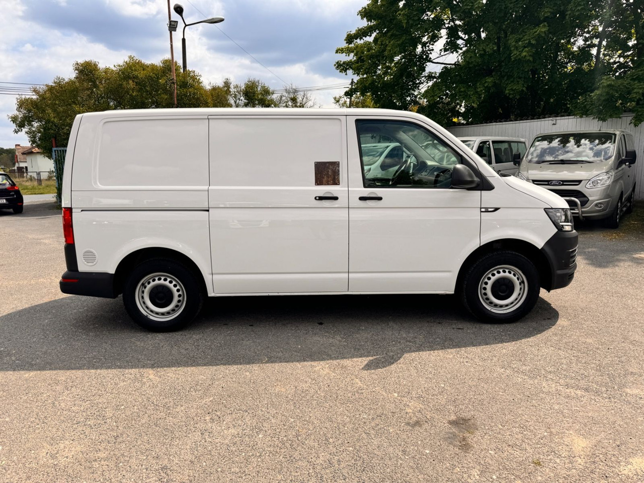 Volkswagen T6 Transporter 2.0 TDI 49 tkm - Легковой фургон: фото 5 Volkswagen T6 Transporter 2.0 TDI 49 tkm - Легковой фургон: фото 5