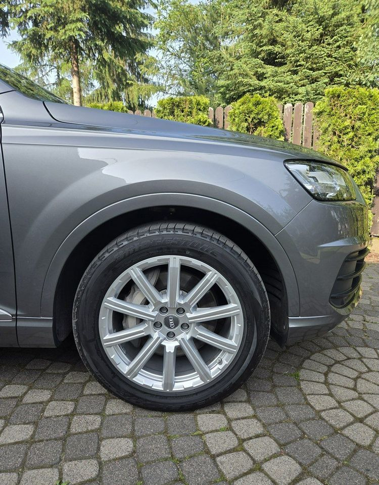 Внедорожник Audi Q7: фото 8 Внедорожник Audi Q7: фото 8