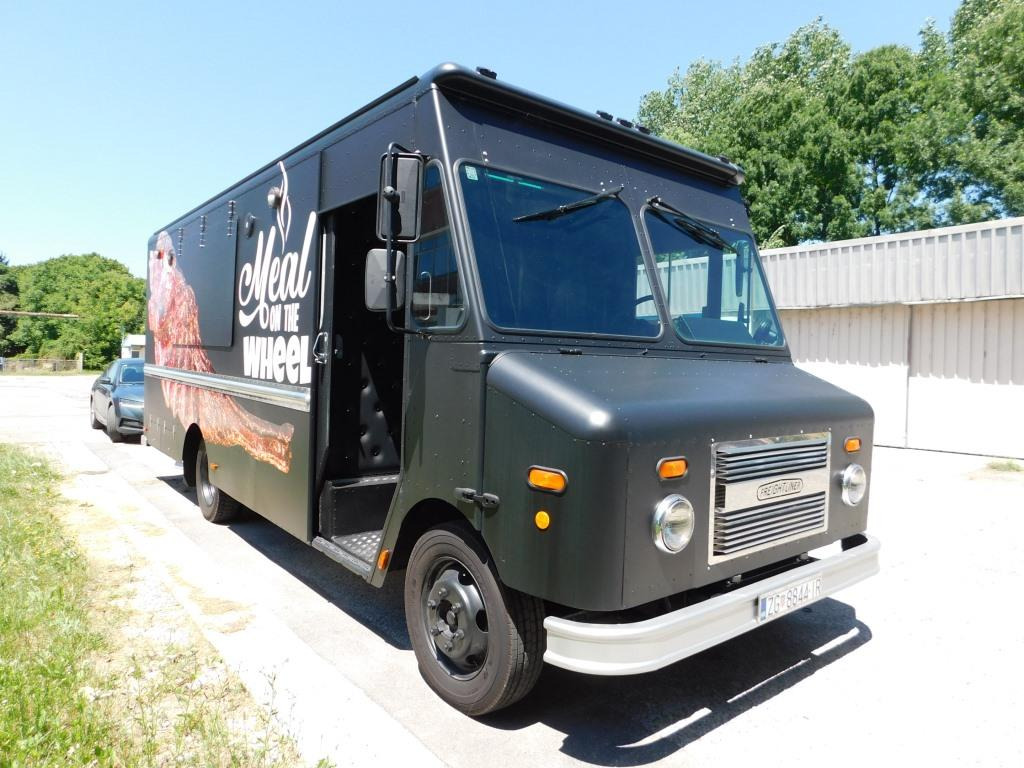 FREIGHTLINER MT3 - Торговый грузовик: фото 2 FREIGHTLINER MT3 - Торговый грузовик: фото 2