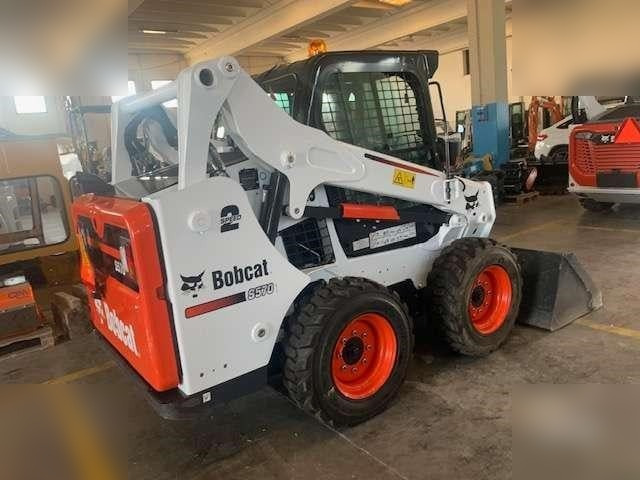 BOBCAT S570 - Мини-погрузчик с бортовым поворотом: фото 3 BOBCAT S570 - Мини-погрузчик с бортовым поворотом: фото 3