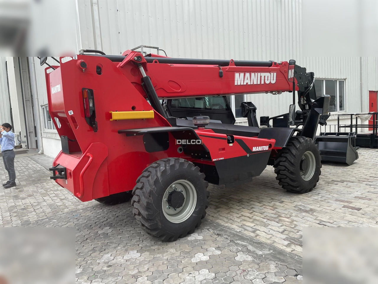 MANITOU MT1740SLT - Телескопический погрузчик: фото 2 MANITOU MT1740SLT - Телескопический погрузчик: фото 2