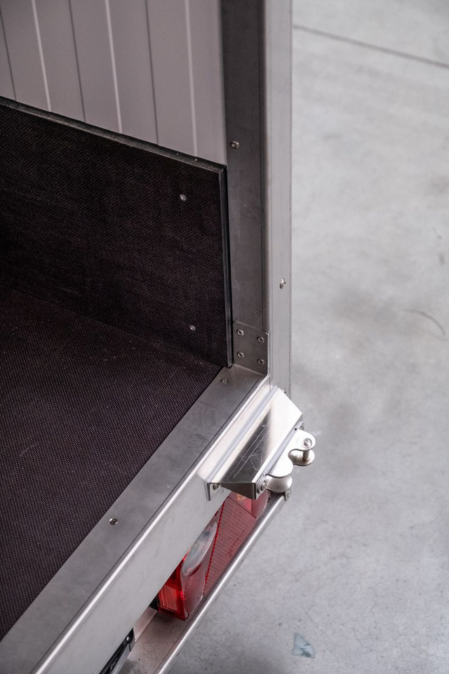 Esselmann Kühlanhänger FT1 - Прицеп-рефрижератор: фото 5 Esselmann Kühlanhänger FT1 - Прицеп-рефрижератор: фото 5