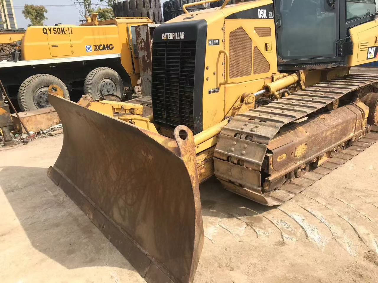 CAT D5K - Бульдозер: фото 3 CAT D5K - Бульдозер: фото 3