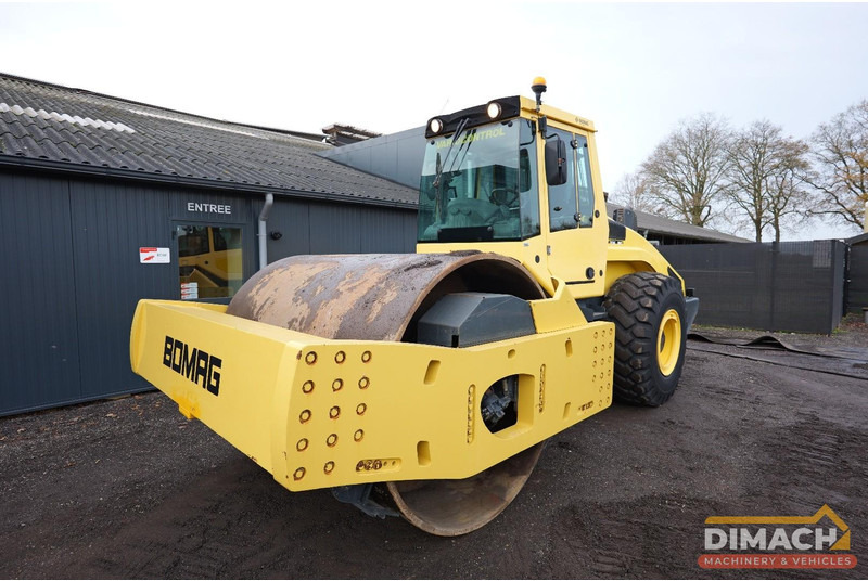 Bomag BW226 DH-4i BVC Trilrolwals - 27 ton - GPS pakket -TOP conditie - camera - Deutz 6 cil. - Каток: фото 5 Bomag BW226 DH-4i BVC Trilrolwals - 27 ton - GPS pakket -TOP conditie - camera - Deutz 6 cil. - Каток: фото 5