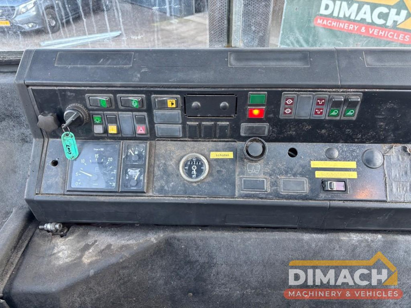 Sisu Terminal Volvo 6 cilinder Penta engine, TOP! Low hours! ( Terberg - Kalmar ) - Тягач: фото 3 Sisu Terminal Volvo 6 cilinder Penta engine, TOP! Low hours! ( Terberg - Kalmar ) - Тягач: фото 3