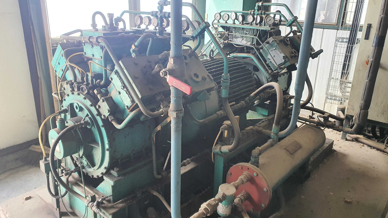 NK-JLM Neuenhauser kompresor sprężarka 43 bar 154m3/h 41kW - Воздушный компрессор: фото 4 NK-JLM Neuenhauser kompresor sprężarka 43 bar 154m3/h 41kW - Воздушный компрессор: фото 4