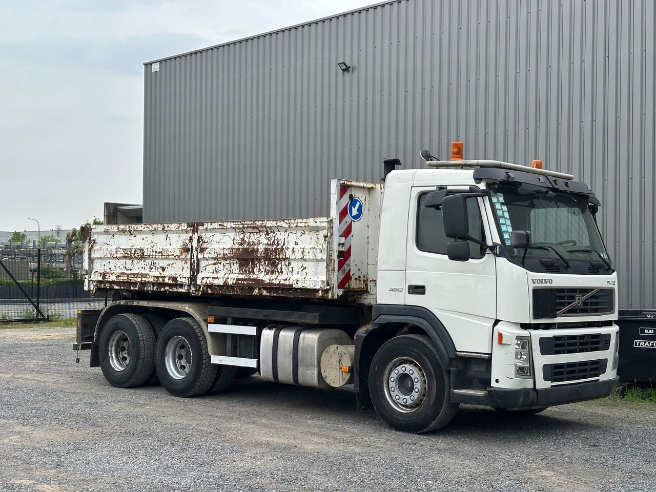 Volvo FM 420 - Крюковой мультилифт: фото 1 Volvo FM 420 - Крюковой мультилифт: фото 1
