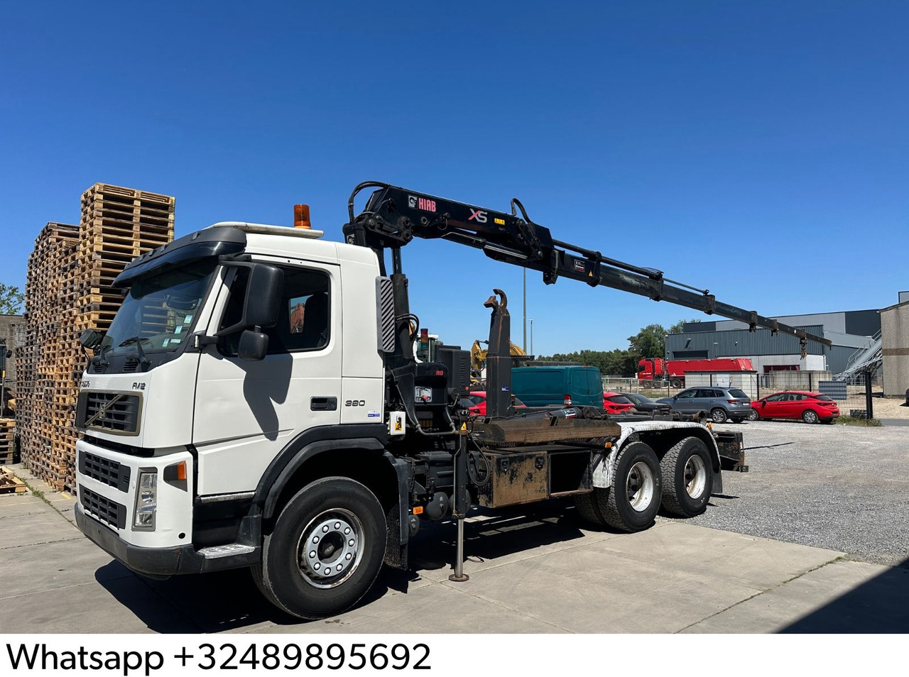 Volvo FM12 380 Hiab 144E-3 - Крюковой мультилифт: фото 1 Volvo FM12 380 Hiab 144E-3 - Крюковой мультилифт: фото 1