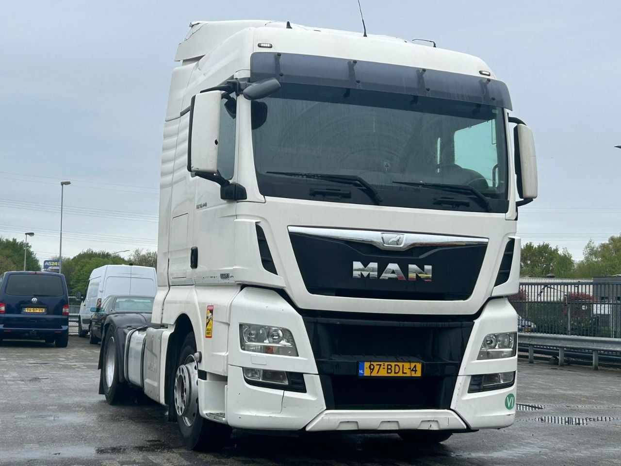 MAN TGX bj. 2013 / Euro 6 / 984.KM - Тягач: фото 1 MAN TGX bj. 2013 / Euro 6 / 984.KM - Тягач: фото 1